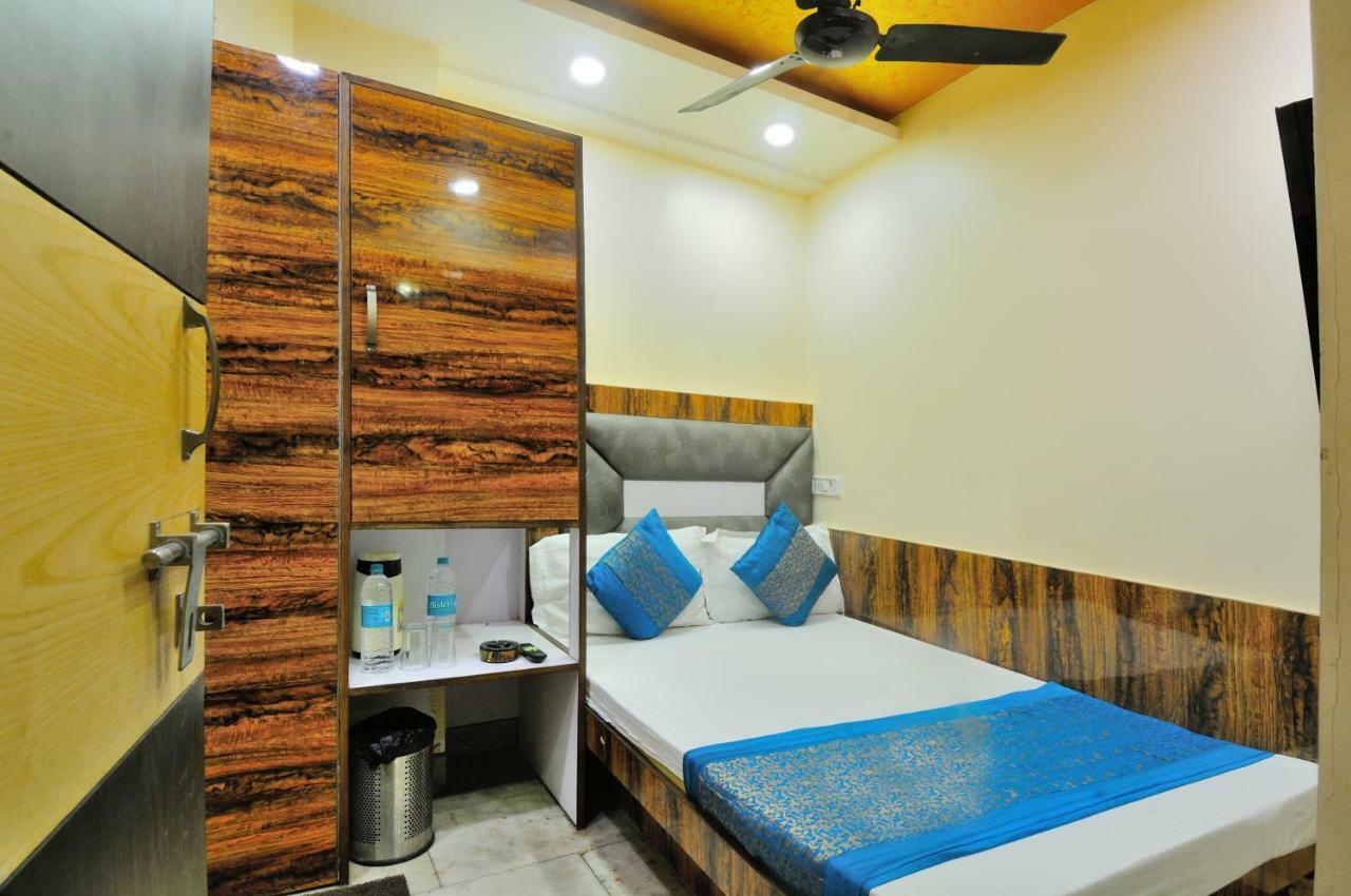 Hotel Lahorimal Deluxe Νέο Δελχί Εξωτερικό φωτογραφία