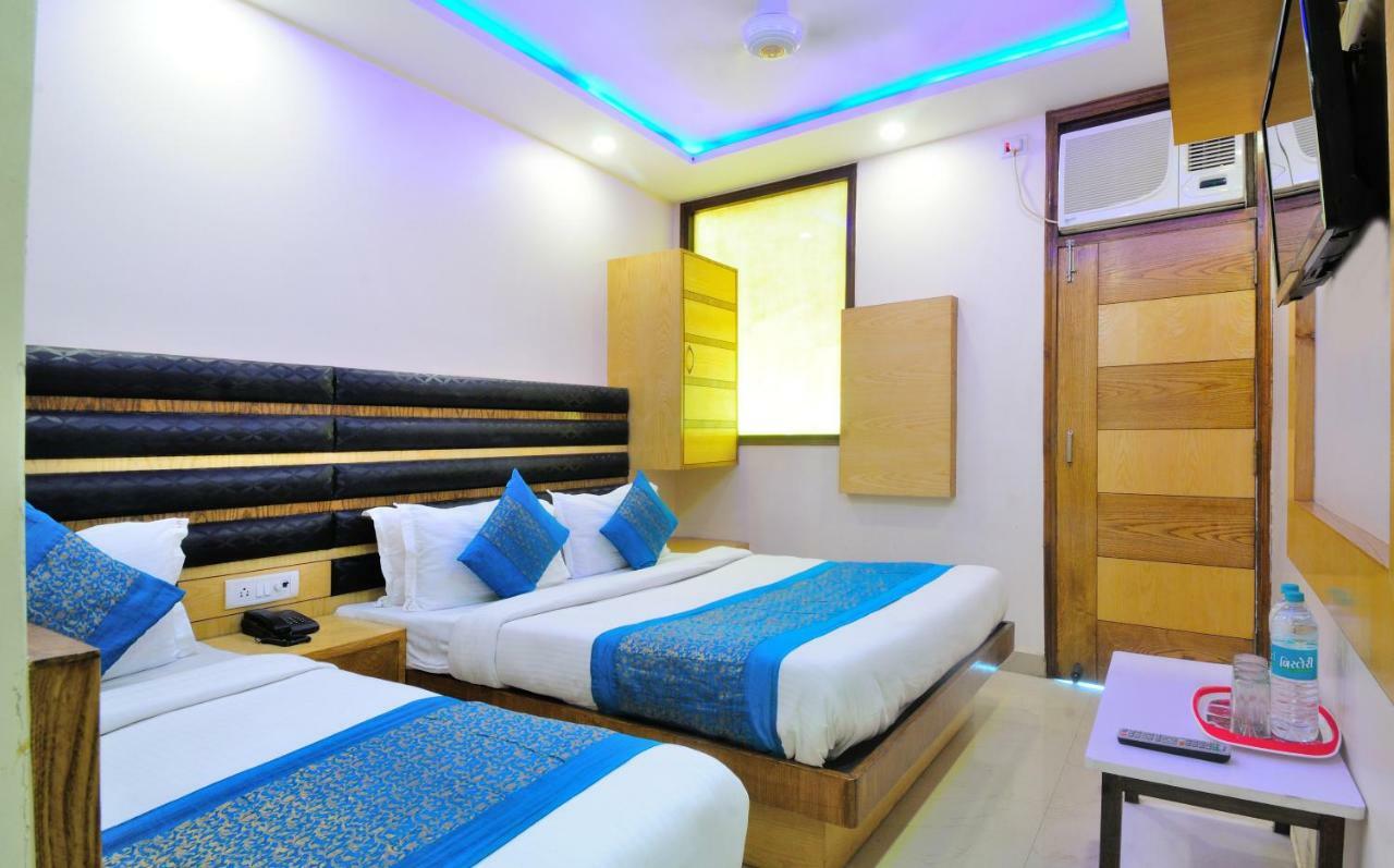 Hotel Lahorimal Deluxe Νέο Δελχί Εξωτερικό φωτογραφία